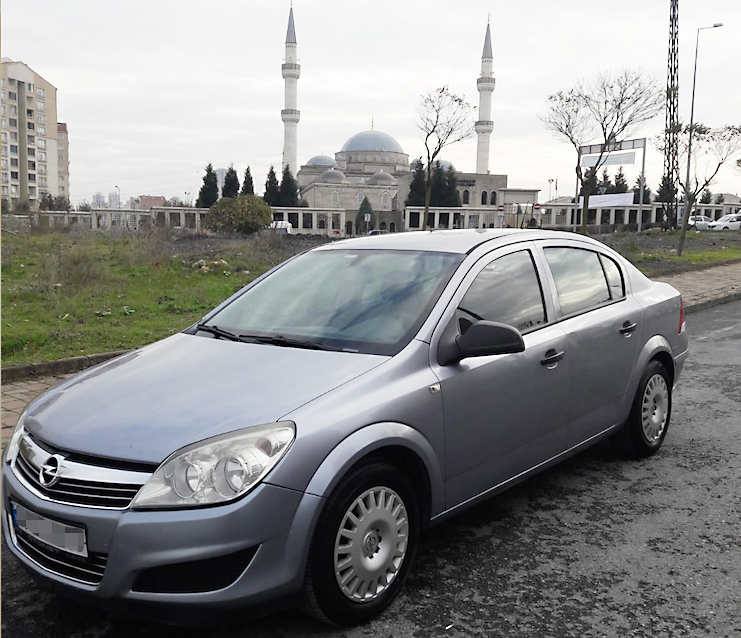 HAYALLER: 2001 Astra HB  GERÇEKLER: 2010 Astra sedan