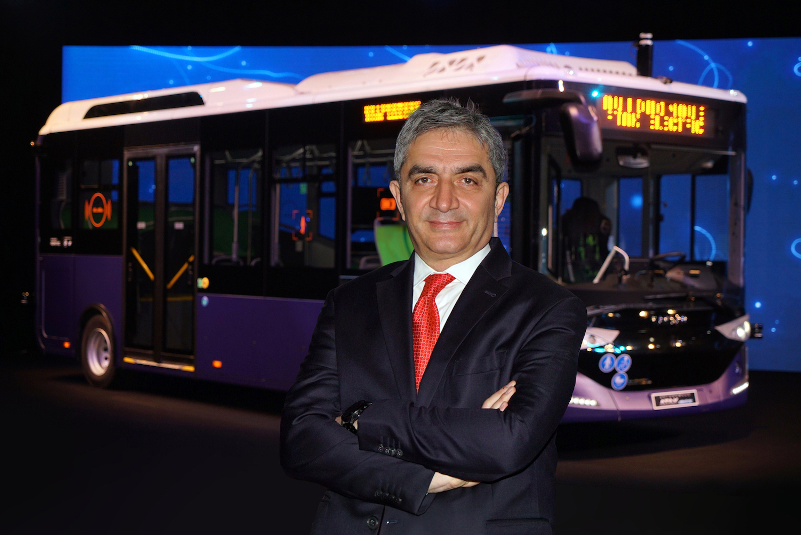 ‘Savaşların gölgesinde yönetiyoruz’