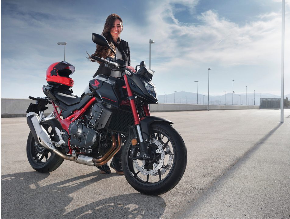 755 cc’lik CB750 seneye Türkiye’de