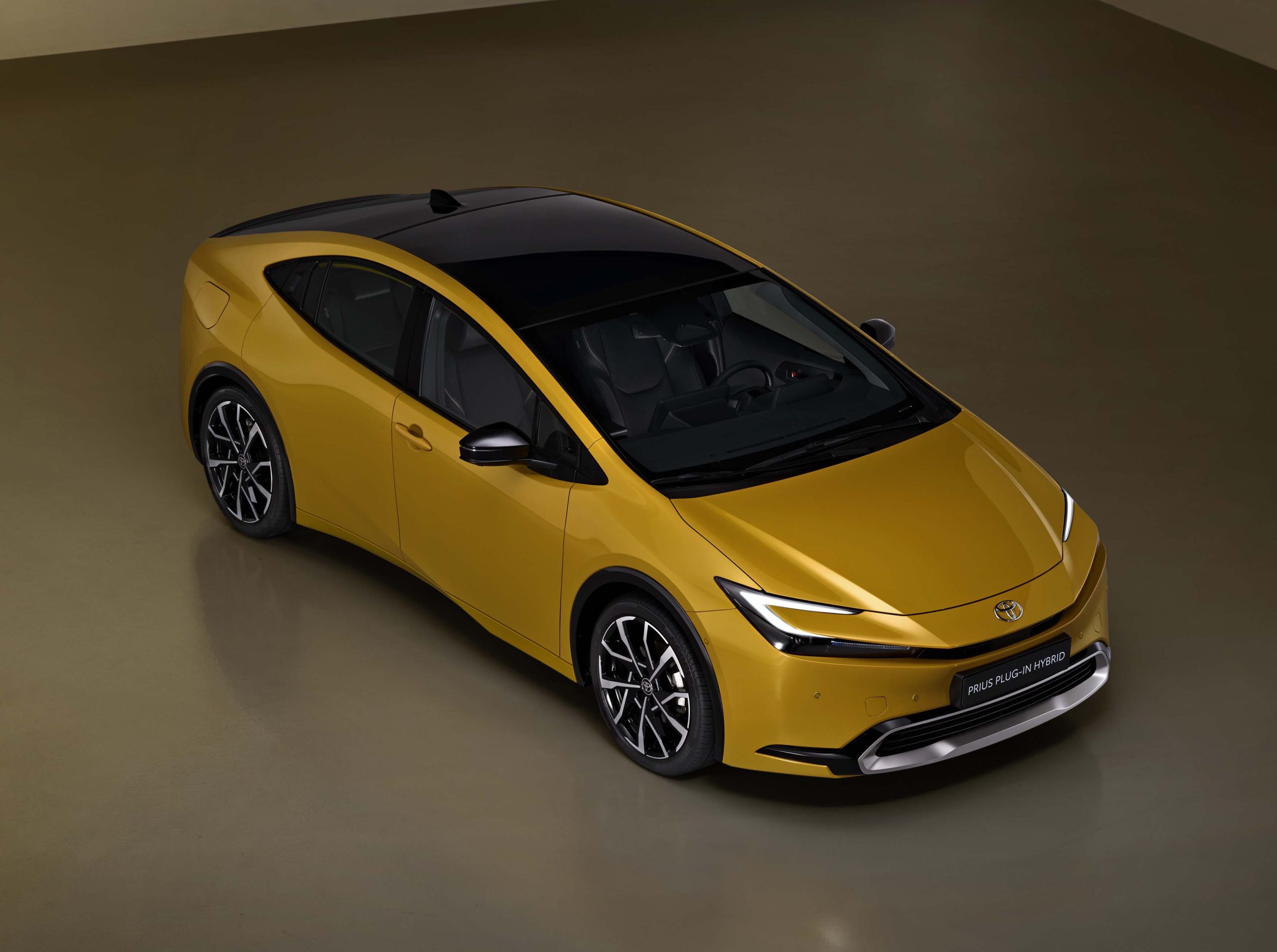 Daha Prius tanıtıldı!
