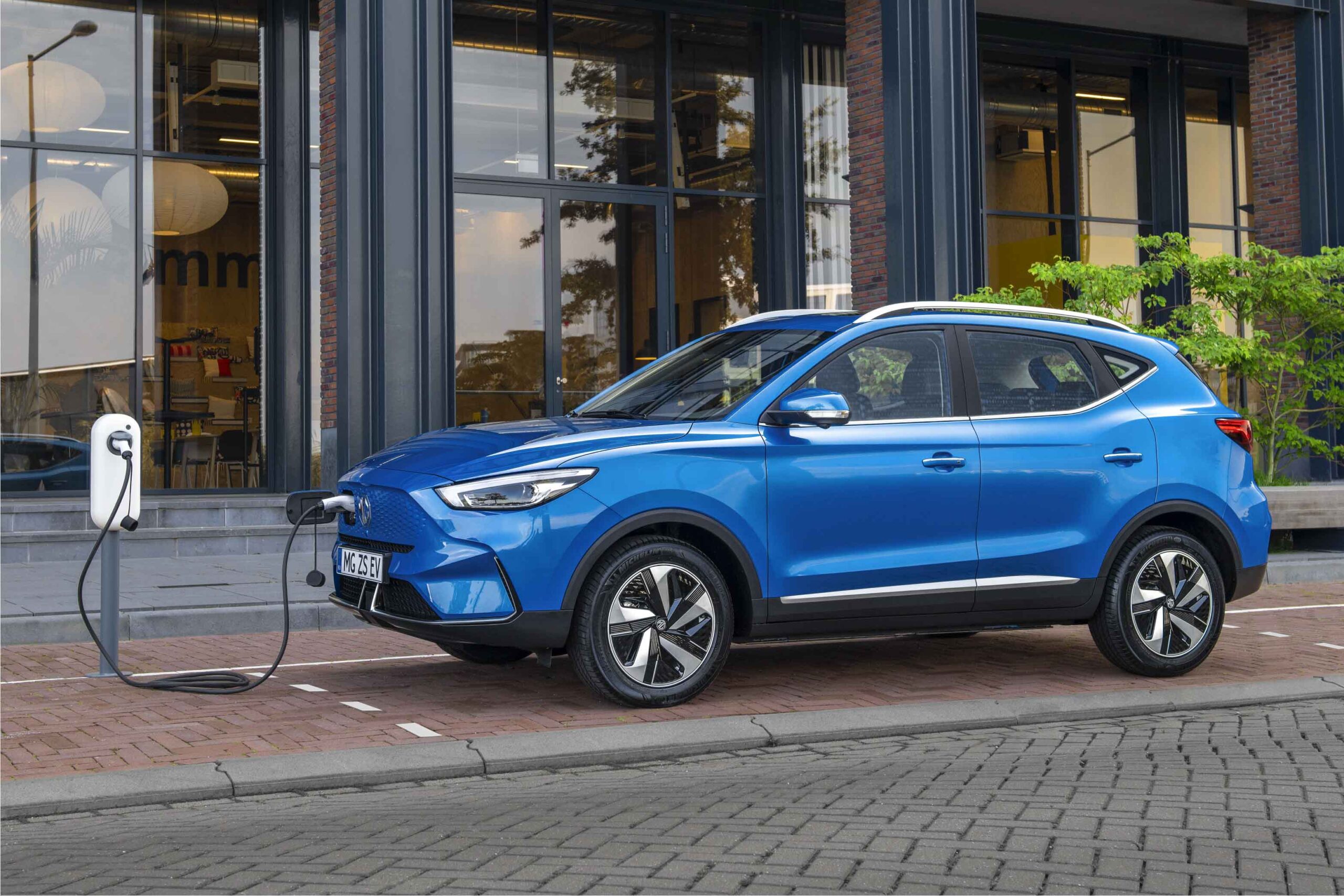 MG ZS EV 591 kilometre oldu