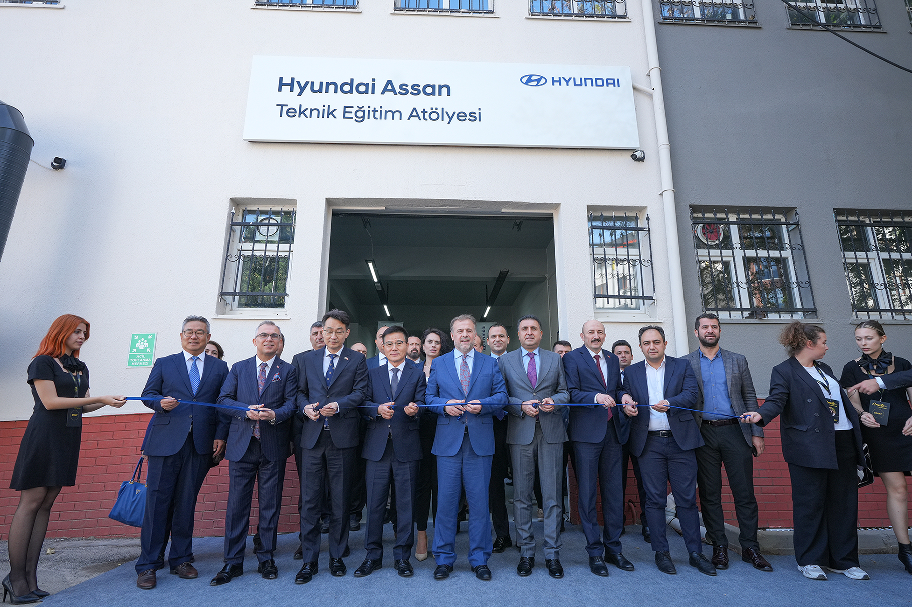 İnsan yetiştirmek için ‘Hyundai Sınıfı’ açtı