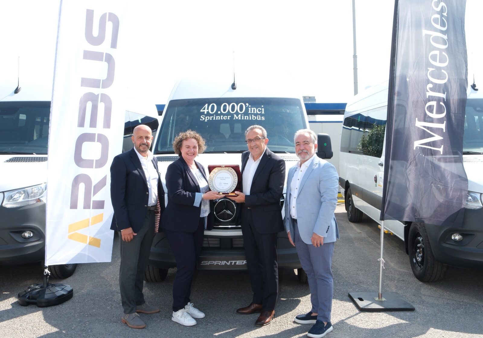 40 bininci Sprinter banttan indi