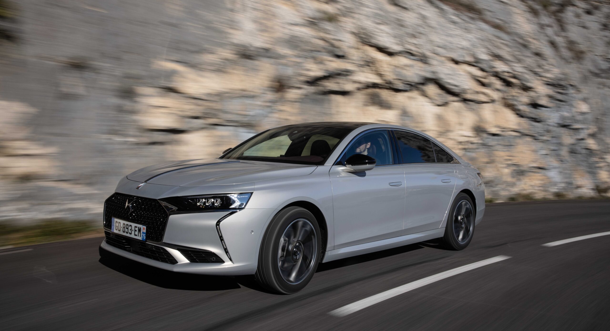 Şarj edilebilir DS 9 E-TENSE Türkiye’de