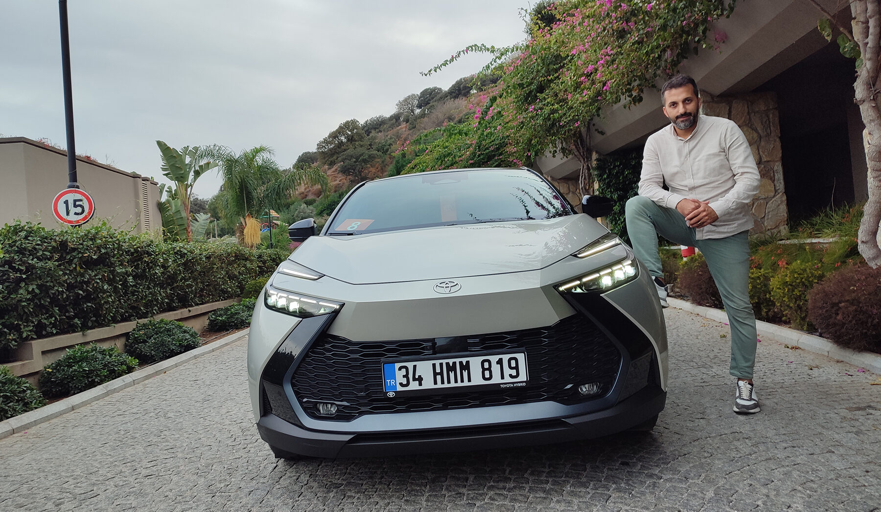 Toyota C-HR Nasıl Bir Araç?
