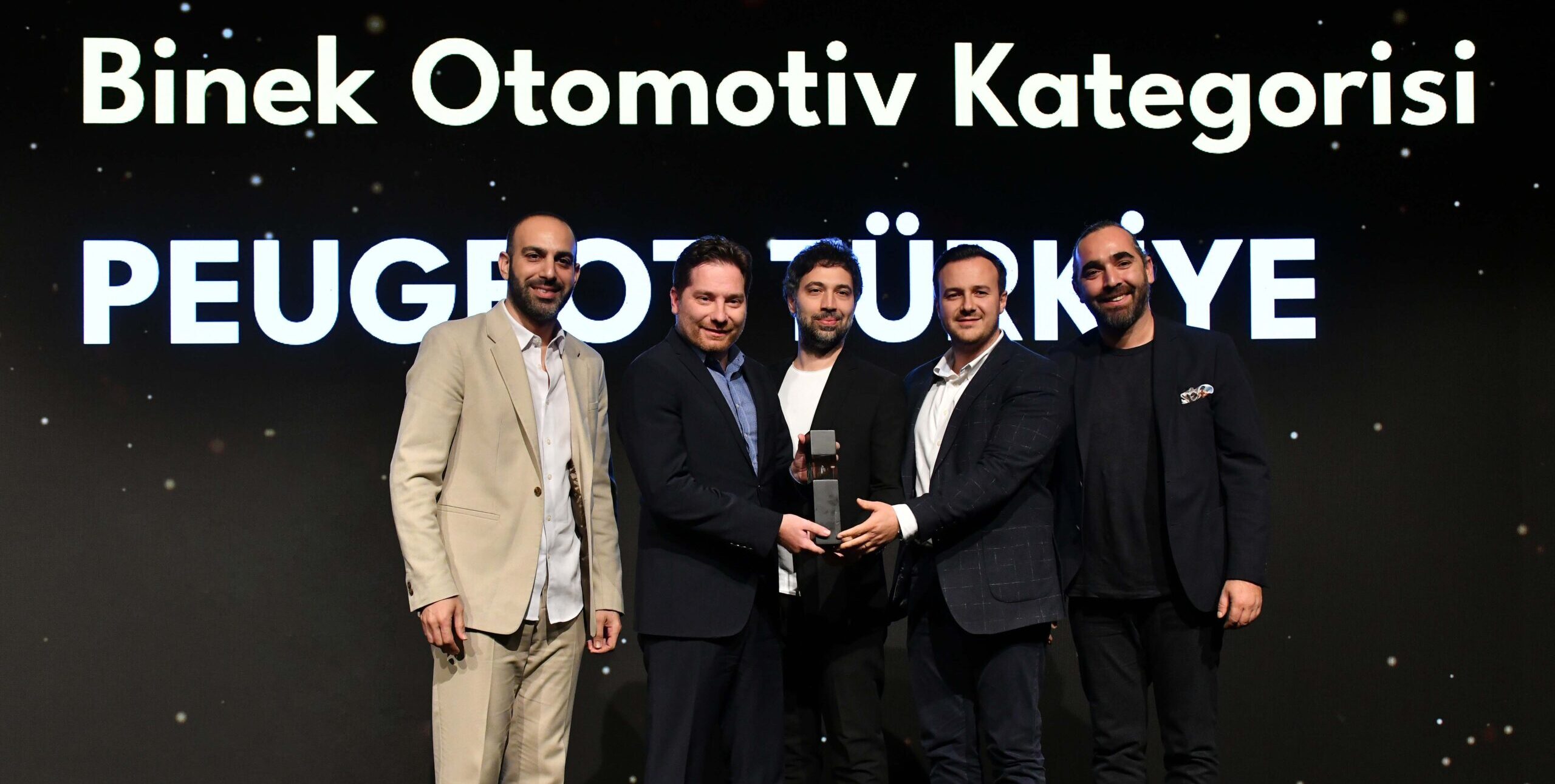 Başarısını ödülle taçlandırdı