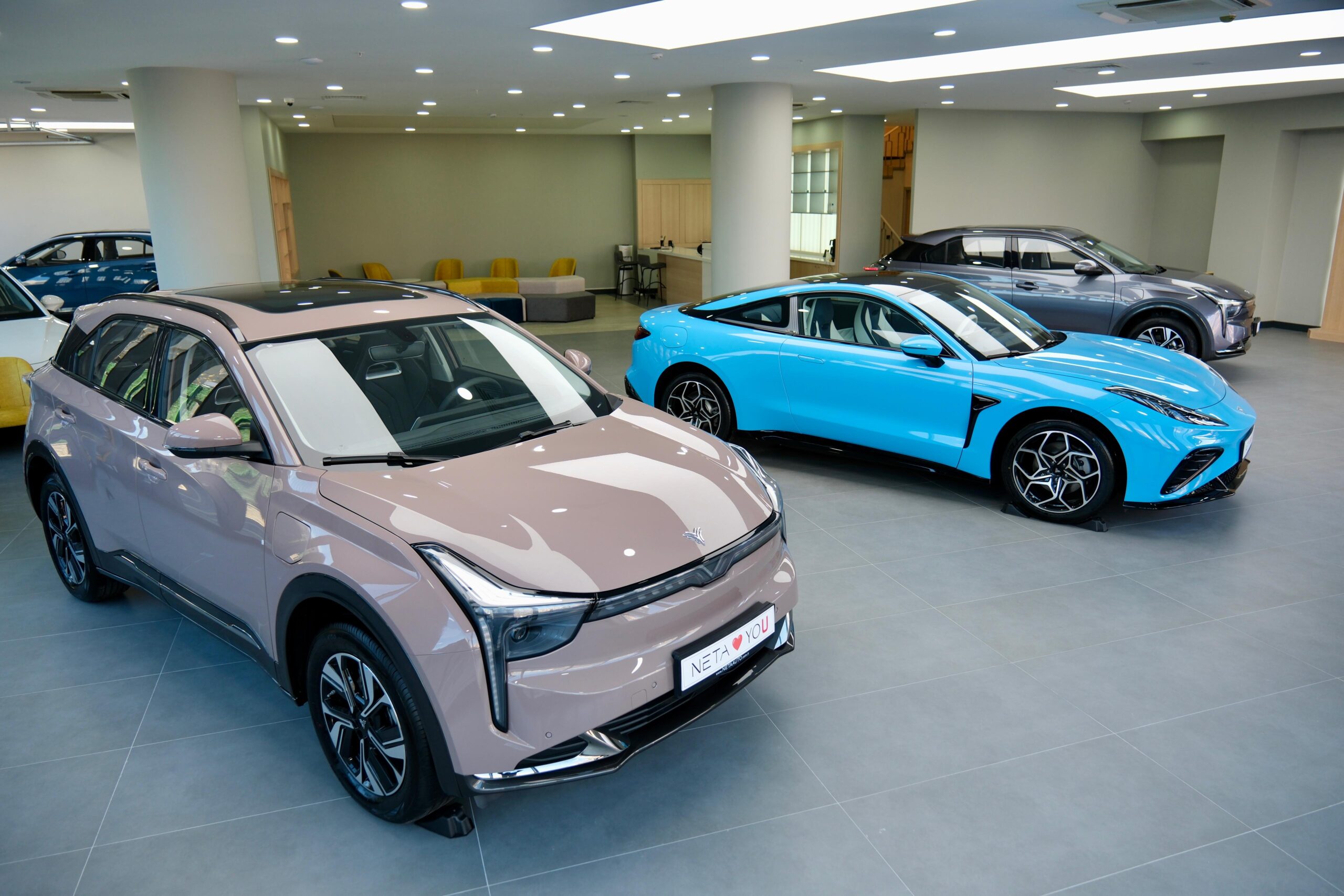 İlk showroom ilk satış başladı
