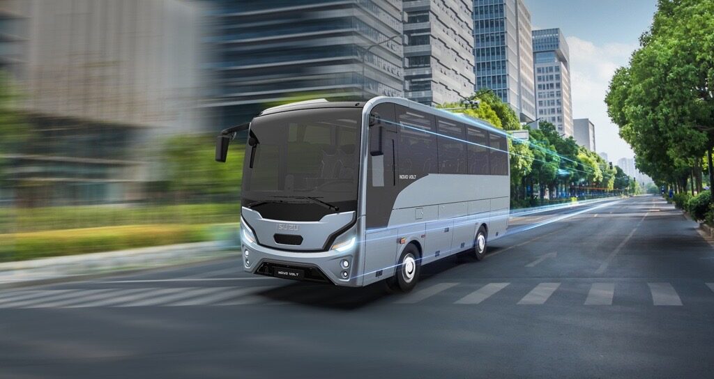 Anadolu Isuzu elektrikli otobüslerini sergiledi