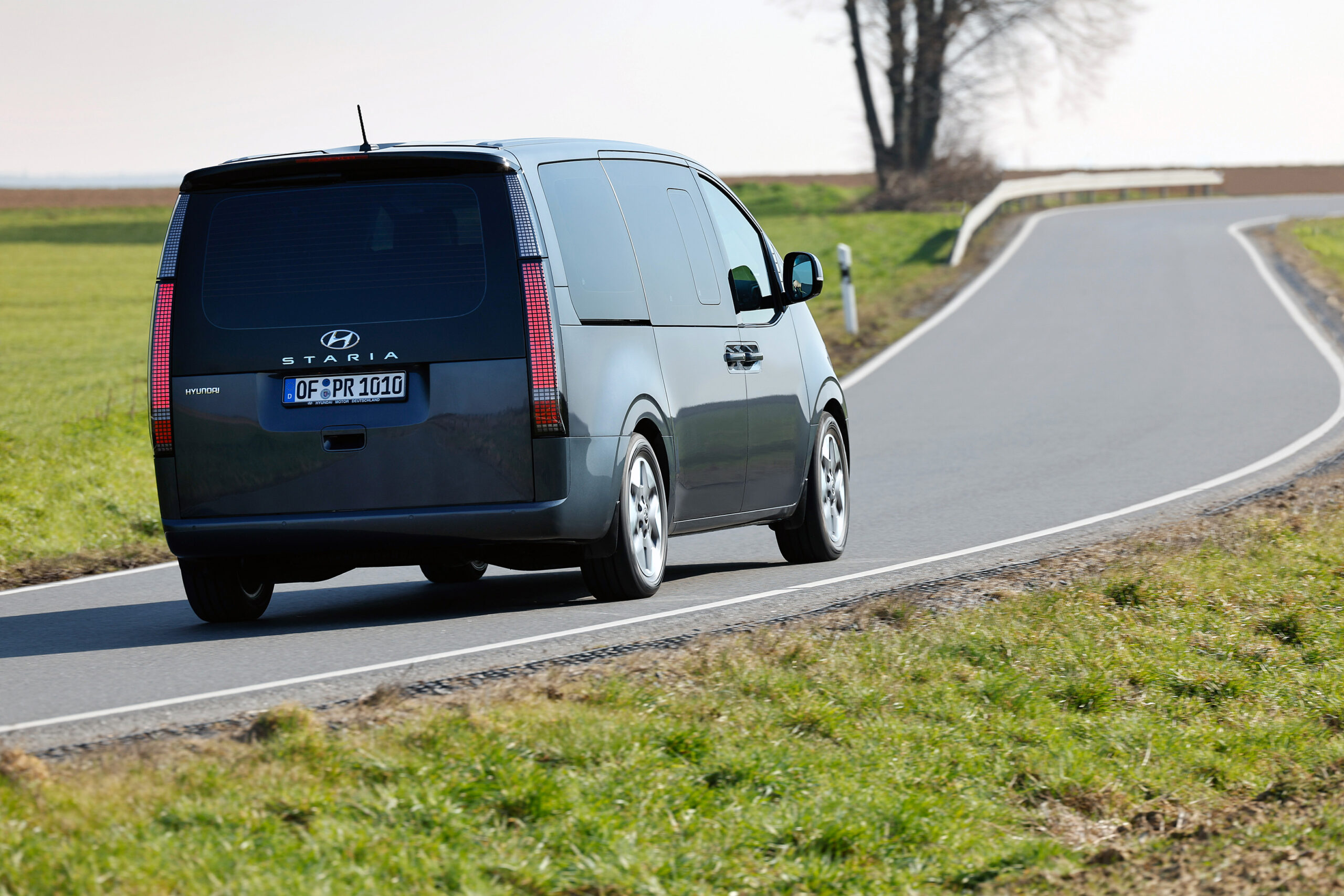 2.2 dizel gitti 1.6 hibrit geldi