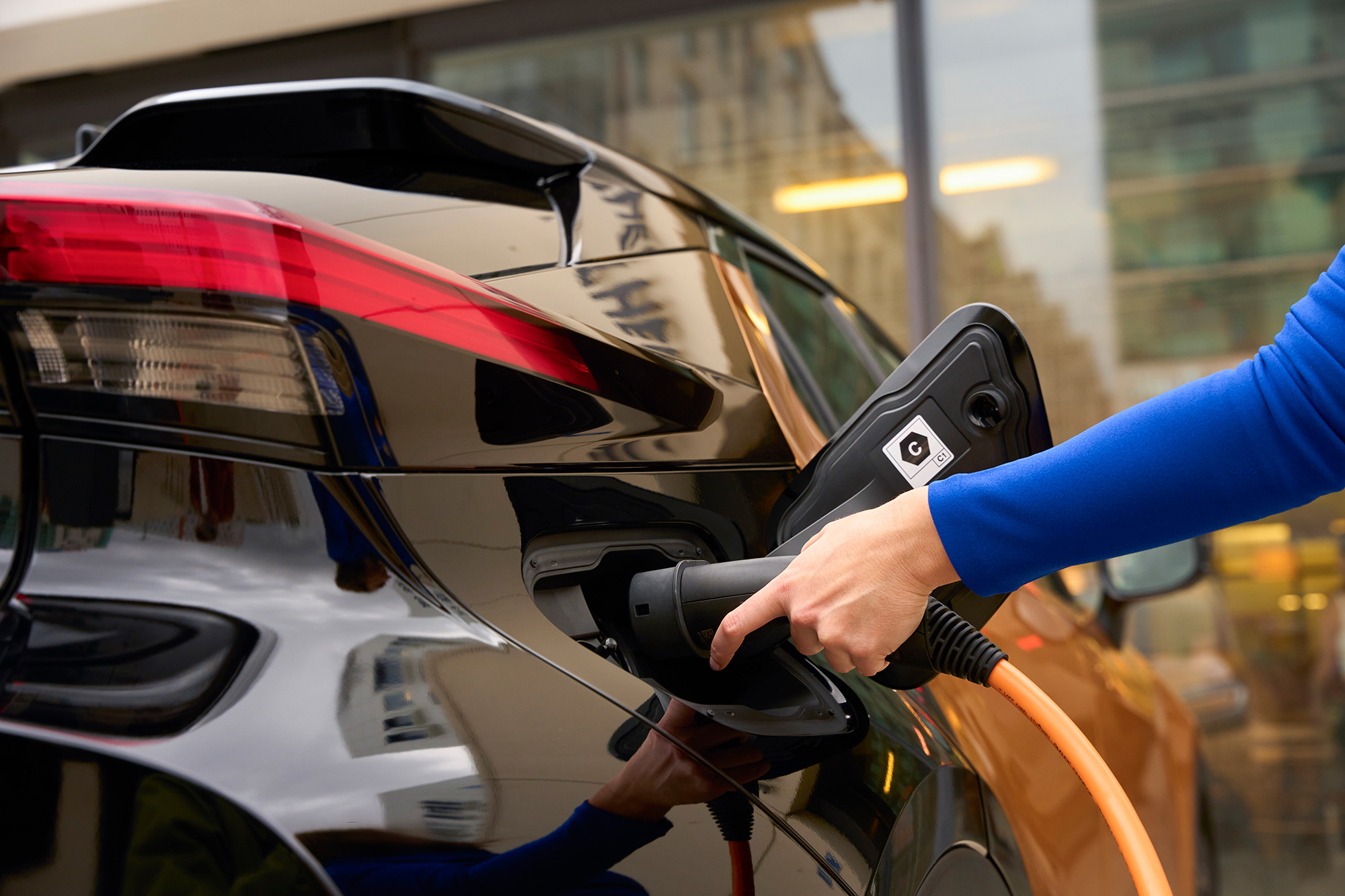 Toyota elektrifikasyon stratejisiyle liderliğini pekiştiriyor