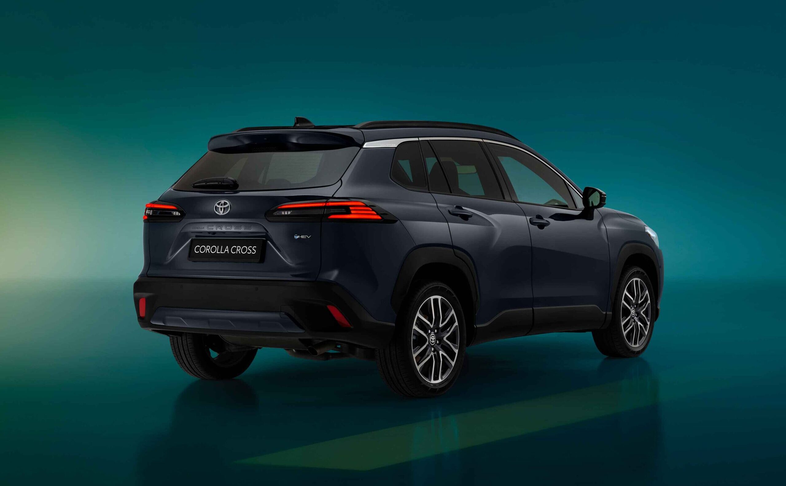 Makyajlı Corolla Cross Hybrid yakında yollarda