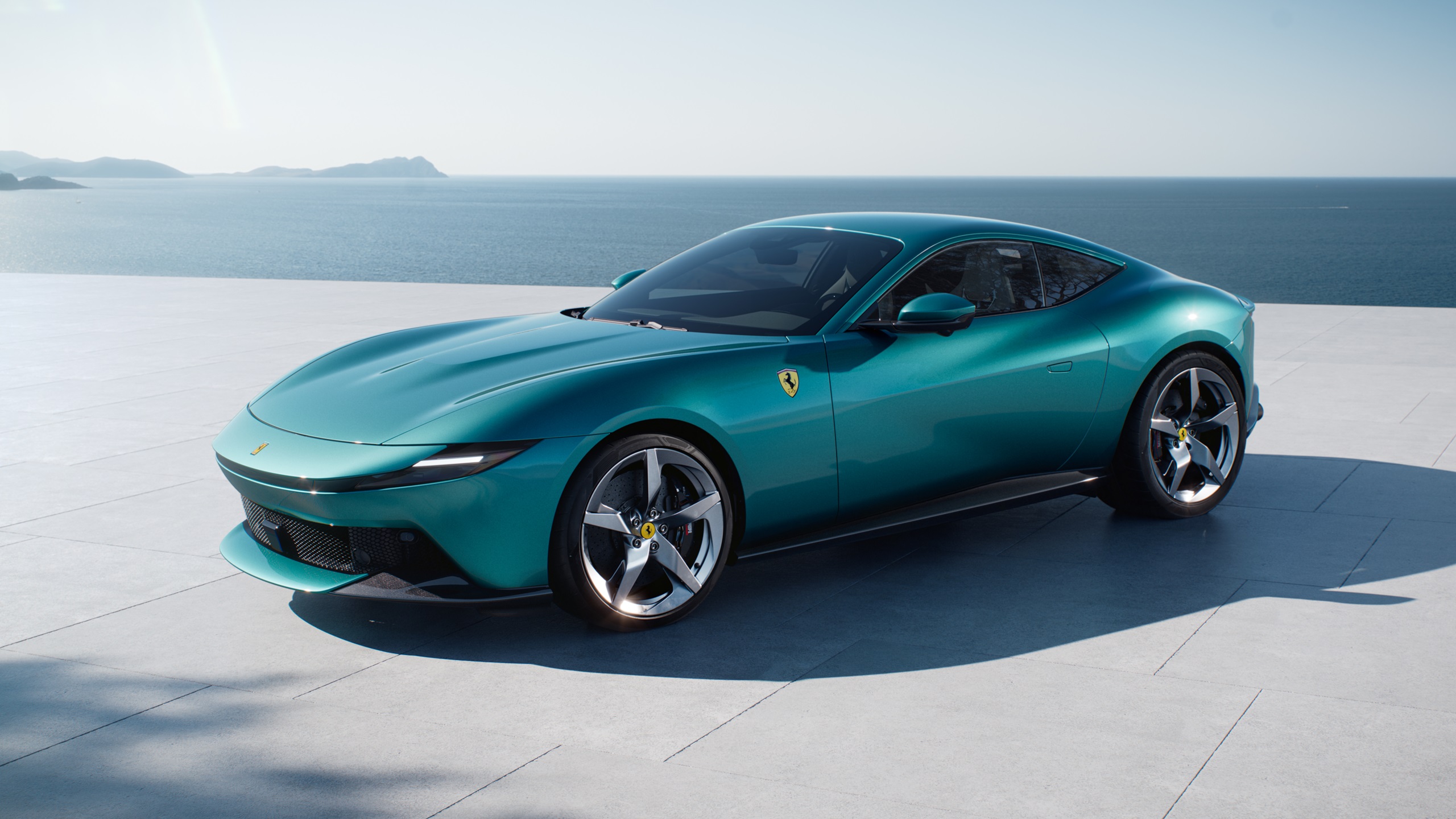 Ferrari yeni modeli Amalfi’yi tanıttı