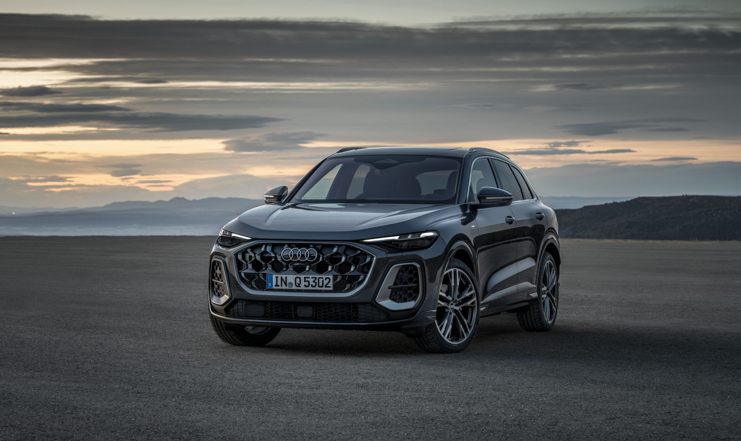 Audi’nin yenilenen Q5 ailesi Türkiye’de
