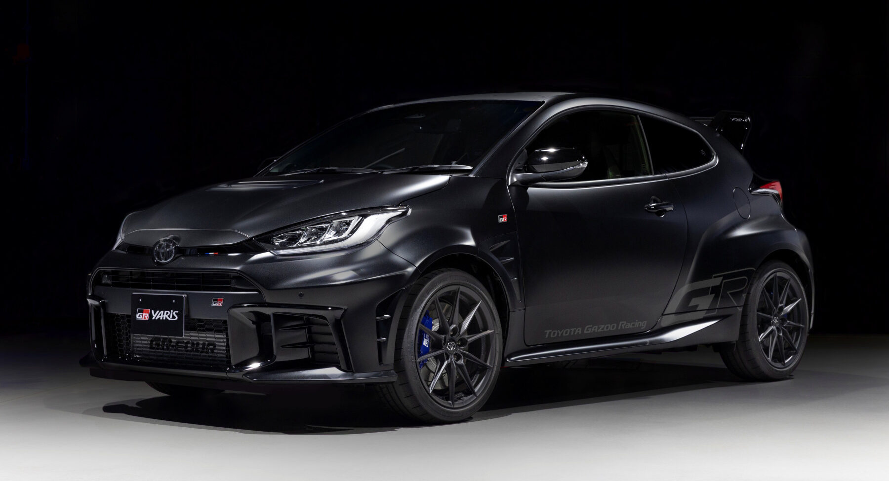 Efsaneye özel GR Yaris Ogier imzasıyla tanıtıldı