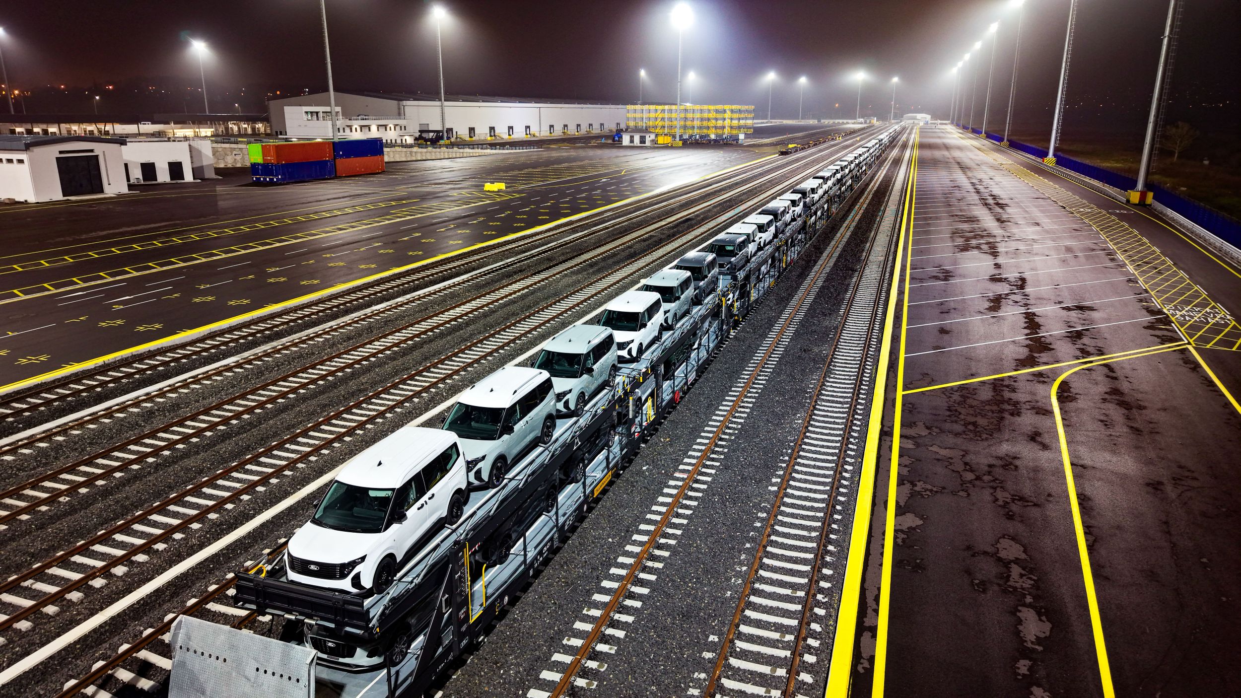 Craiova-Kocaeli hattı raylara taşındı