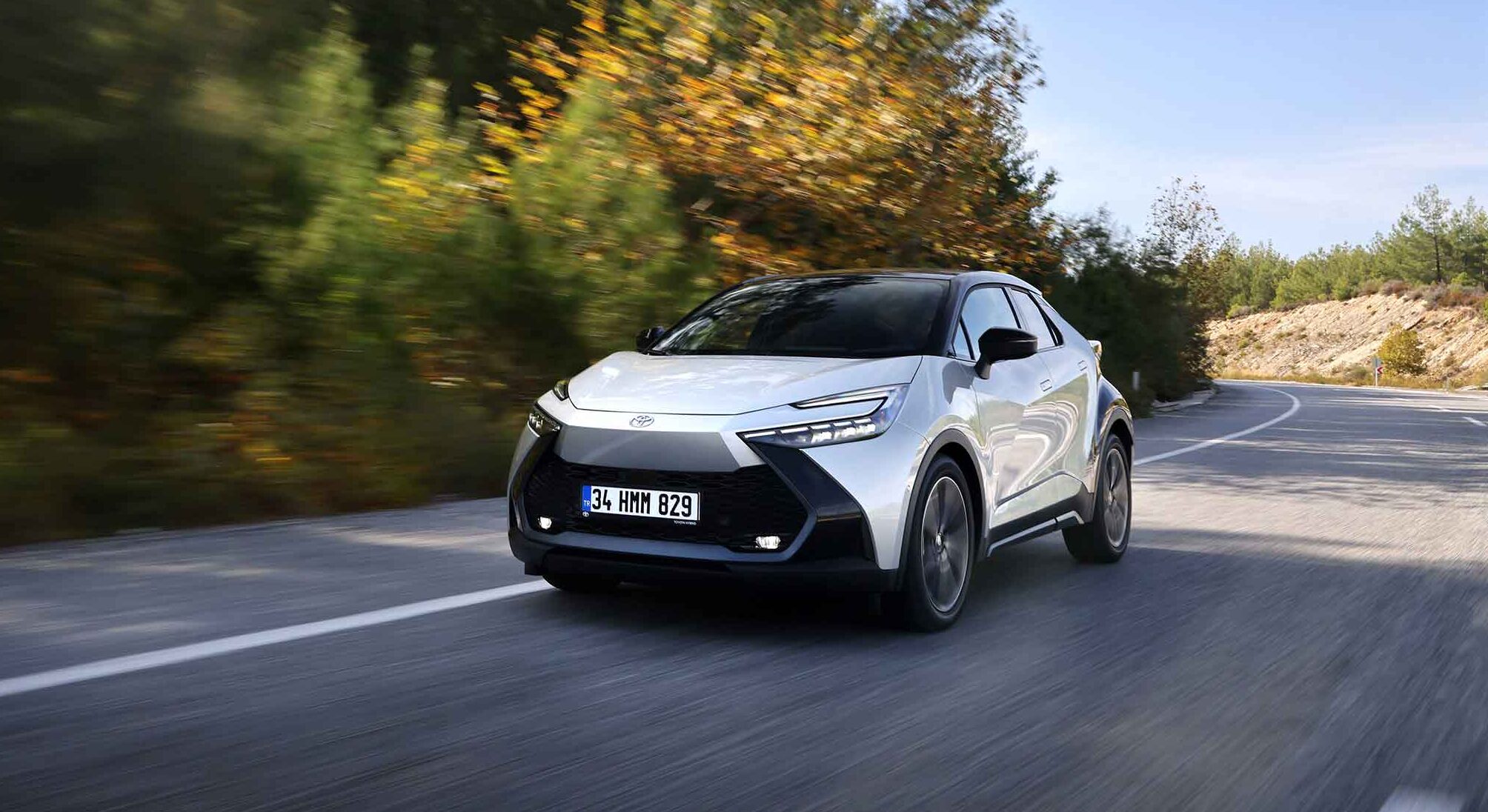 Toyota C-HR zirveyi bırakmadı
